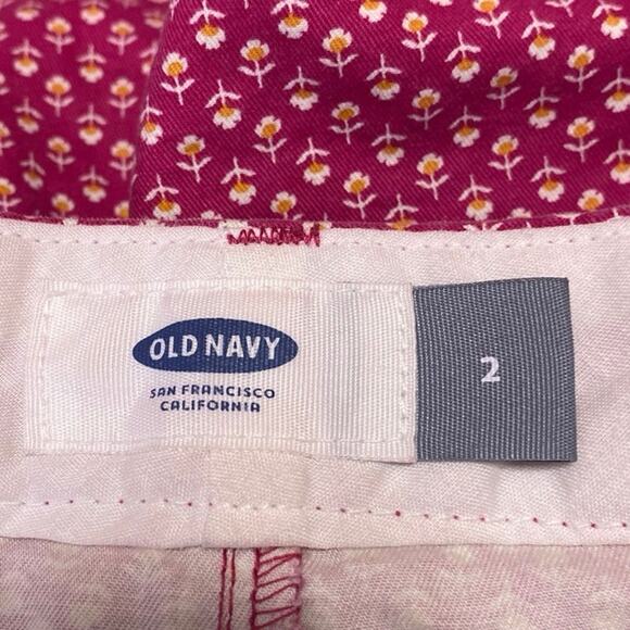 Old Navy Everyday Twill Women's Pink Floral Mid Rise 3" Mini Shorts Size 2 - Picture 4 of 5